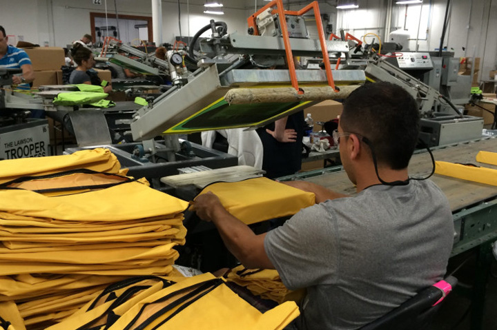 A Comprehensive Guide To Pricing Screen-Printing Jobs for Decorators