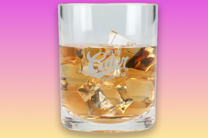 Editor’s Picks: Bold Wine & Bar Accessories